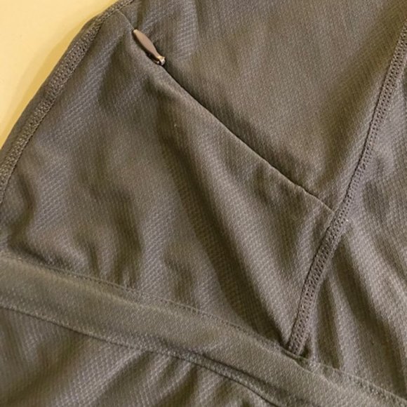 Set of 4 Athleta fitness tanks, size Medium - Picture 6 of 9